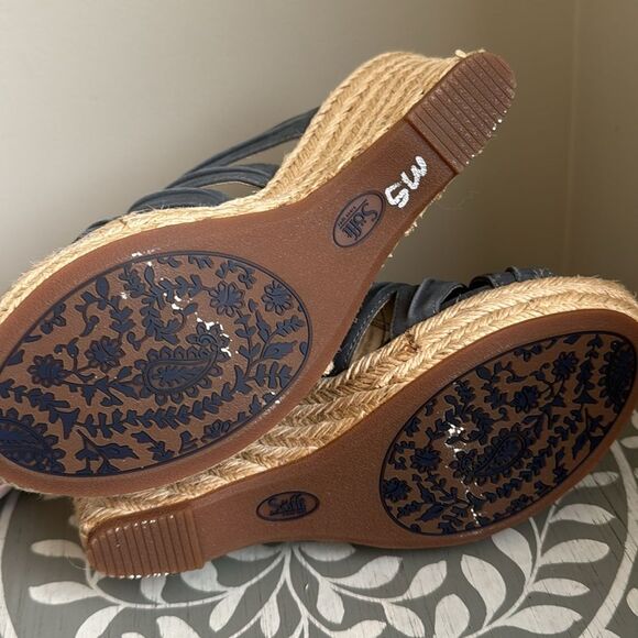 Sofft Blue Wedge Sandals - Picture 8 of 14